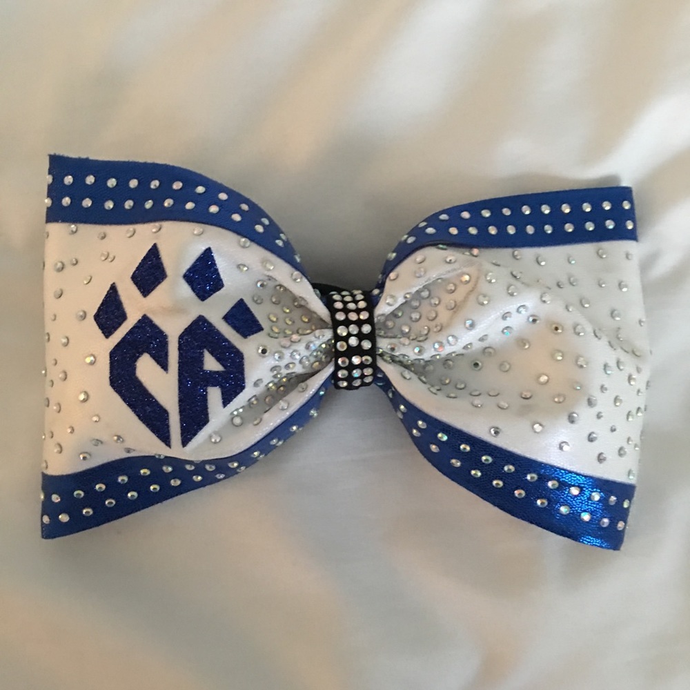 Cheer Athletics Tailess Bow